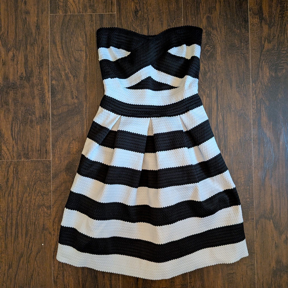 Express Black and White Pleated Strapless Mini Dress